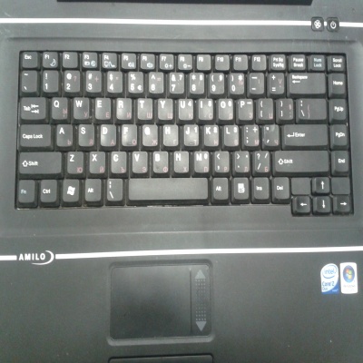 FS amilo li1818